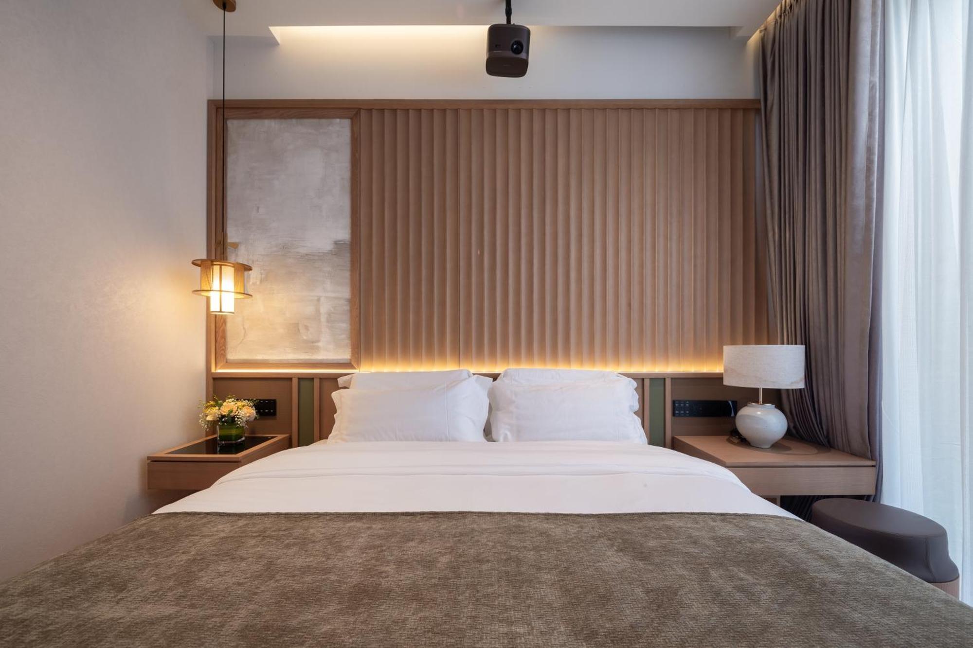 Happy Dragon Courtyard- Newly Renovated With French Windows, Near Tian'Anmen Forbidden City,Lama Temple And Heaven Temple, 3Minutes Walk From Subway,Fluent English Speaking With Tourist Sights Tickets Service ,Free Coffee &Laundry Service Pekin Dış mekan fotoğraf
